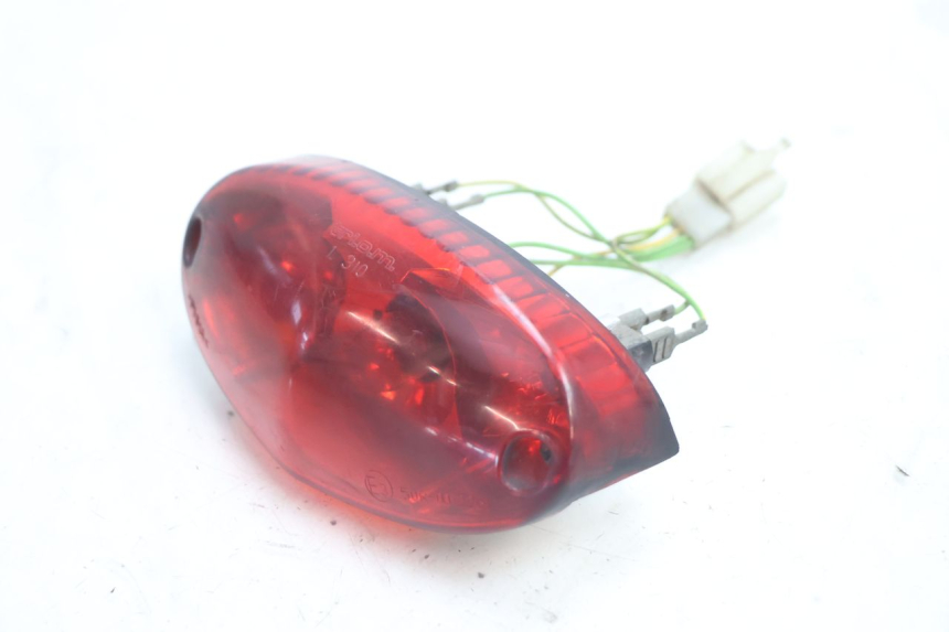 photo de LUZ TRASERA PEUGEOT LUDIX ONE 50 (2004 - 2013) - Zoom estado de uso