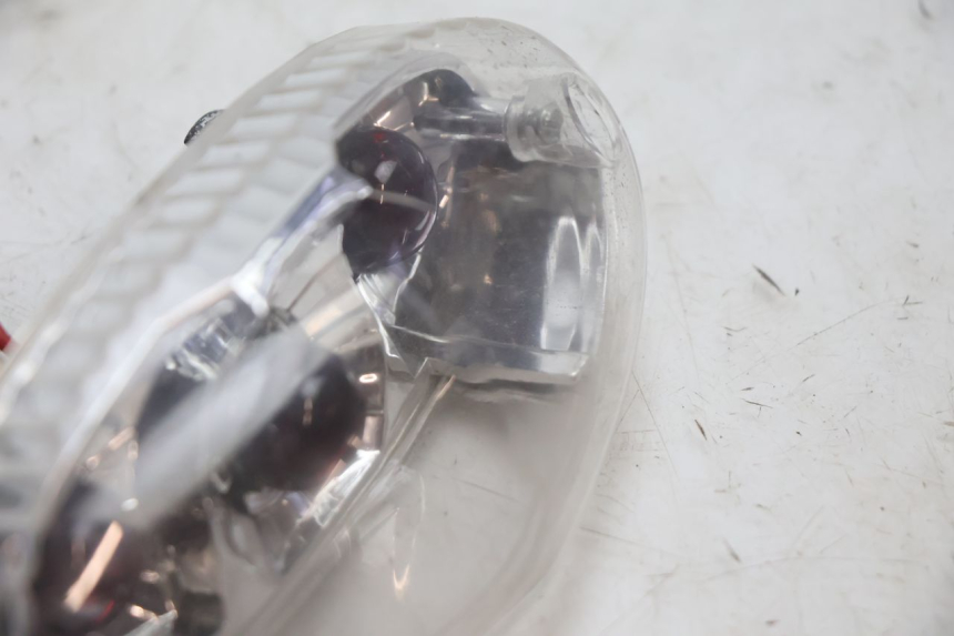 photo de LUZ TRASERA PEUGEOT LUDIX SNAKE 2T 50 (2004 - 2014) - Zoom estado de uso
