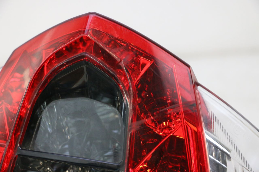 photo de LUZ TRASERA KYMCO MOVIE S 125 (2009 - 2018) - Zoom estado de uso