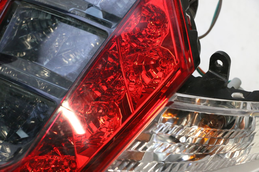 photo de LUZ TRASERA KYMCO MOVIE S 125 (2009 - 2018) - Vista general del producto