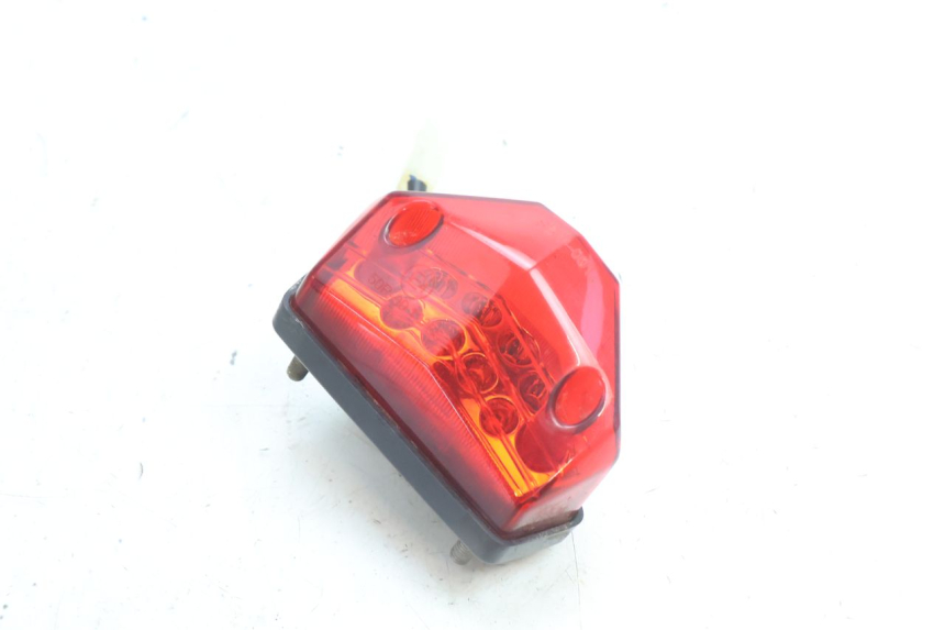 photo de LUZ TRASERA RIEJU MRT PRO SUPERMOTARD 50 (2007 - 2018) - Vista principal