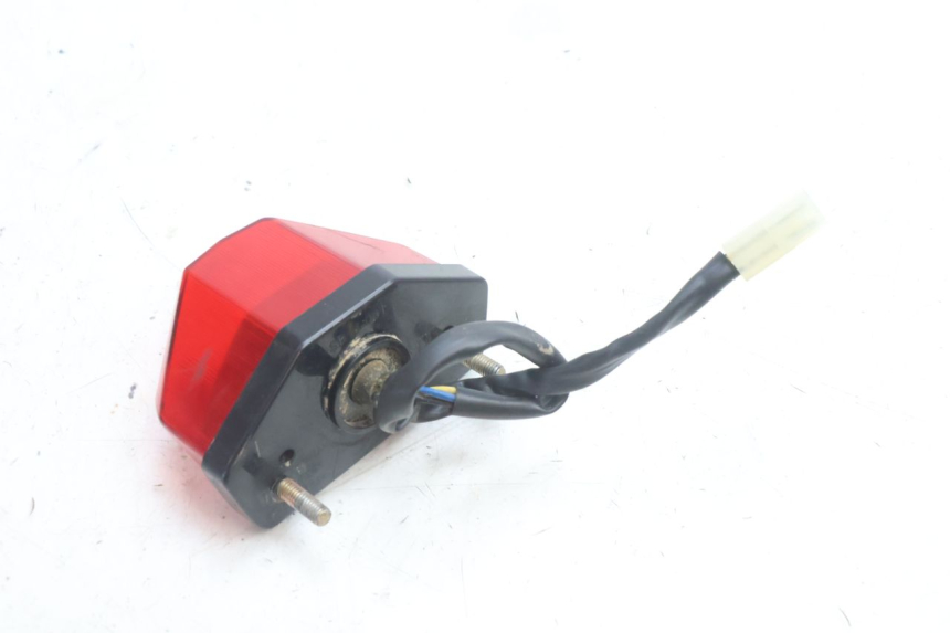 photo de LUZ TRASERA RIEJU MRT PRO SUPERMOTARD 50 (2007 - 2018) - Primer plano técnico
