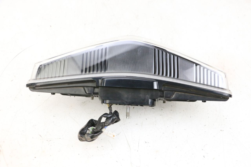 photo de LUZ TRASERA YAMAHA NEO'S CORE 1 (2022 - 2026) - Estado de la superficie y material