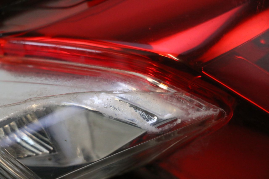 photo de LUZ TRASERA KYMCO LIKE 4T 50 (2019 - 2025) - Zoom estado de uso