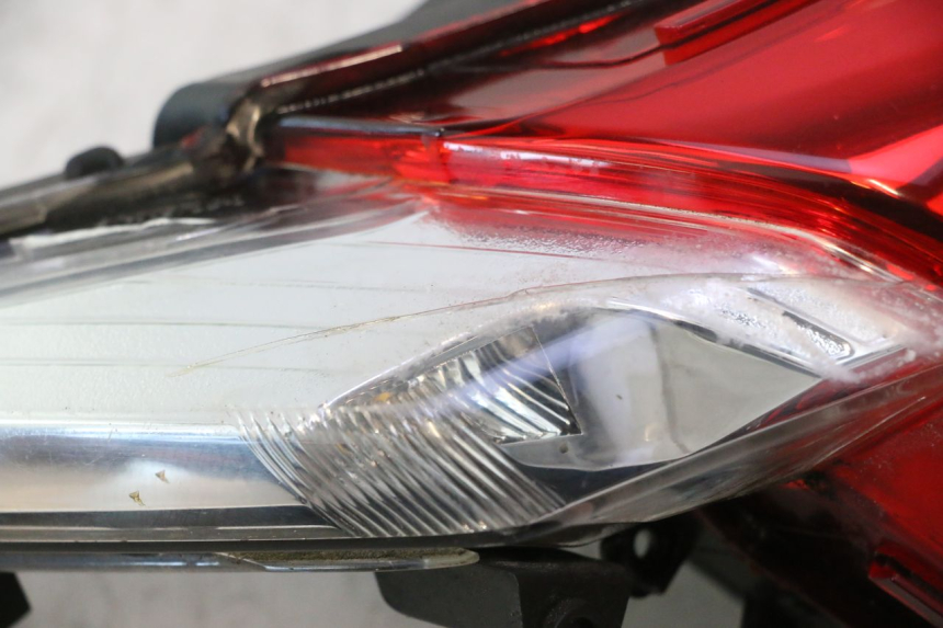 photo de LUZ TRASERA KYMCO LIKE 4T 50 (2019 - 2025) - Primer plano técnico