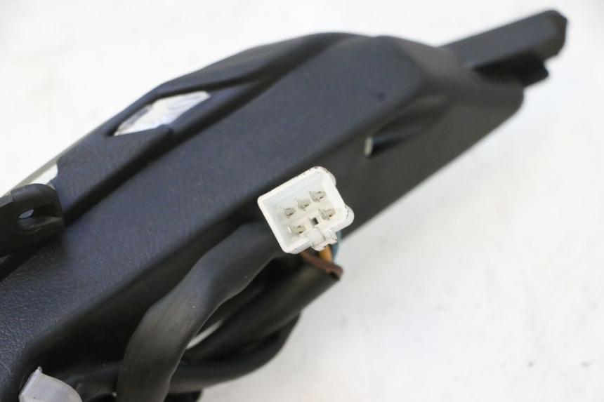 photo de LUZ TRASERA IMF INDUSTRIE NEW PACH 2T 50 (2014 - 2020) - Zoom estado de uso