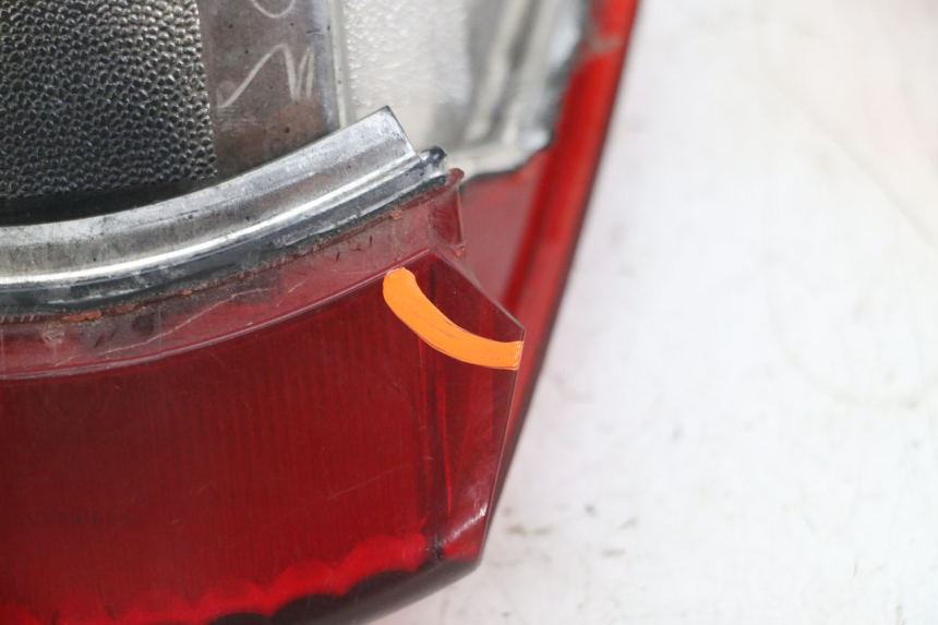 photo de LUZ TRASERA PIAGGIO NEW TYPHOON 50 (2018 - 2021) - Marcados y referencias originales