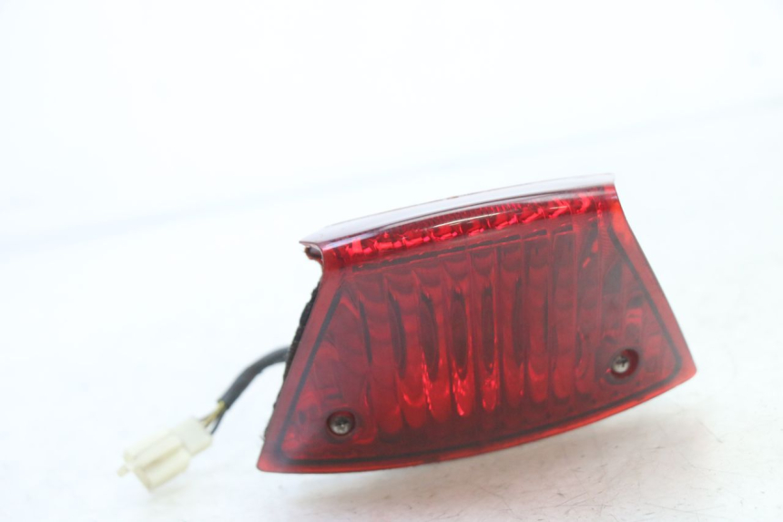 photo de LUZ TRASERA PIAGGIO NEW TYPHOON 50 (2018 - 2021) - Otra perspectiva