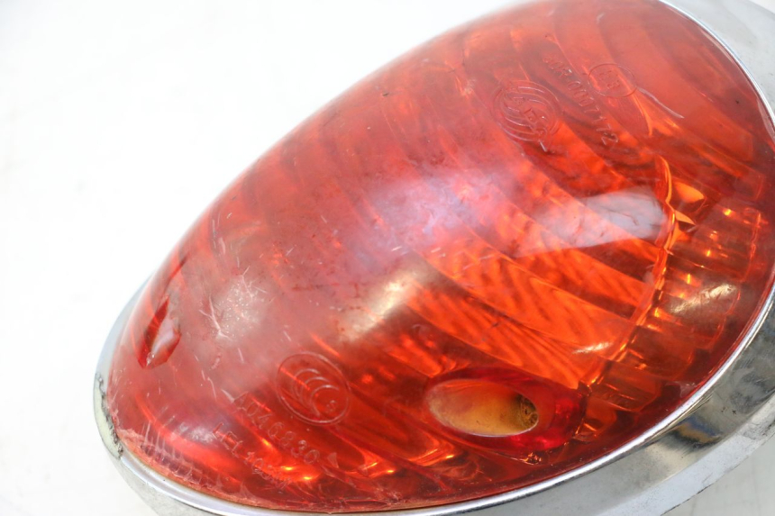 photo de LUZ TRASERA JM MOTORS OLDIES 4T 50 (2010 - 2020) - Detalles de los puntos de fijación