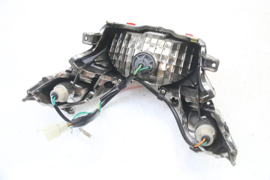 photo de LUZ TRASERA SYM ORBIT III 3 4T 50 (2021 - 2025) - Otra vista del artículo