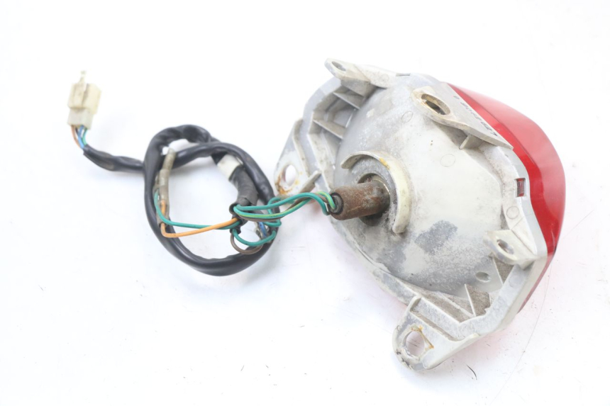 photo de LUZ TRASERA SYM ORBIT 50 (2008 - 2010) - Primer plano técnico