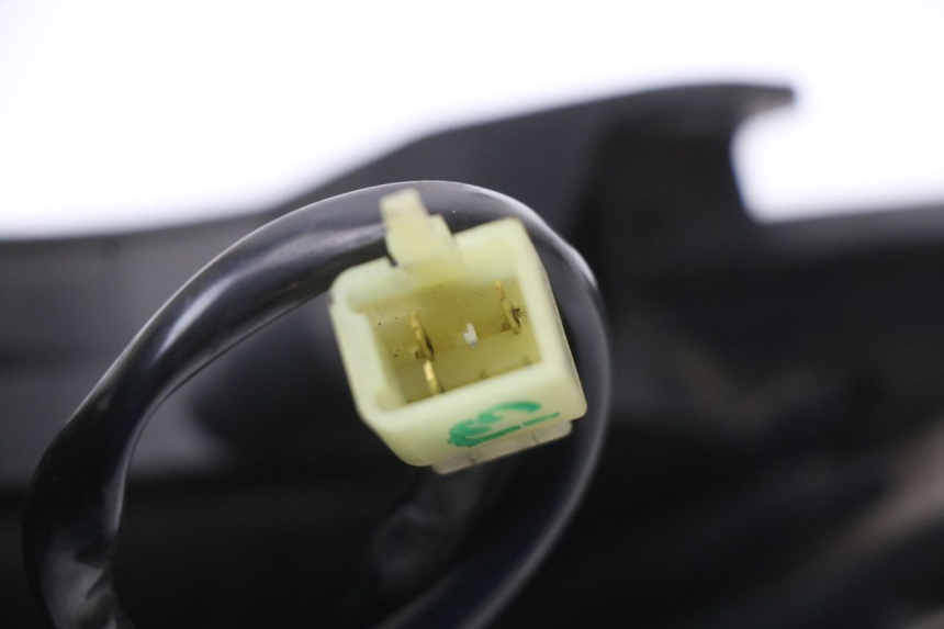 photo de LUZ TRASERA HONDA PCX (JF28) 125 (2009 - 2011) - Estado de la superficie y material