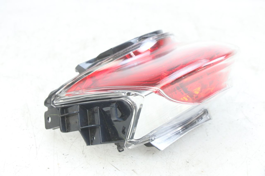 photo de LUZ TRASERA HONDA PCX (JF47) 125 (2012 - 2013) - Vista principal