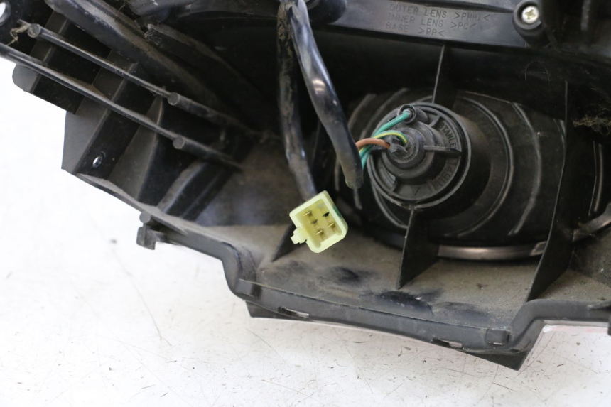 photo de LUZ TRASERA HONDA PCX (JF47) 125 (2012 - 2013) - Zoom estado de uso