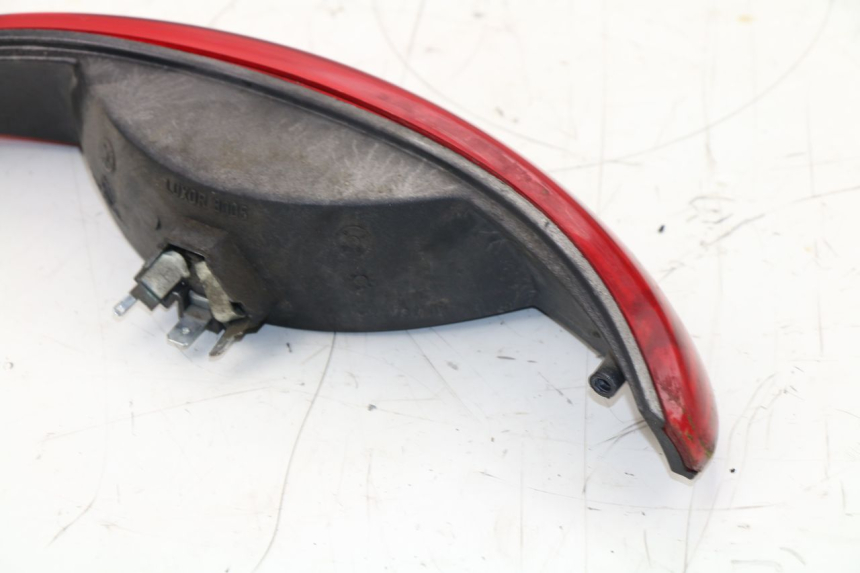 photo de LUZ TRASERA PEUGEOT ELYSEO 100 (1998 - 2004) - Zoom estado de uso