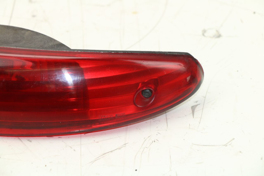 photo de LUZ TRASERA PEUGEOT ELYSEO 100 (1998 - 2004) - Detalles de los puntos de fijación