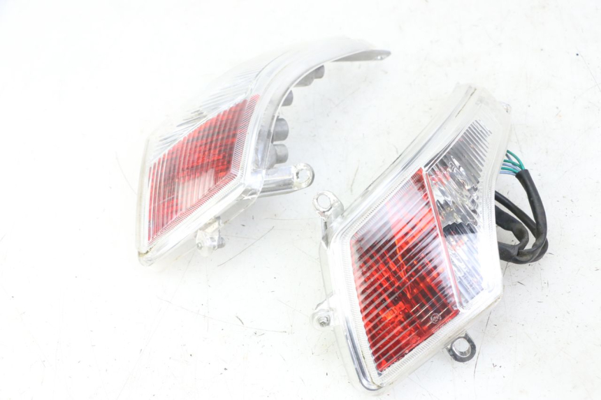 photo de LUZ TRASERA PEUGEOT VIVACITY 125 (2010 - 2017) - Otra perspectiva