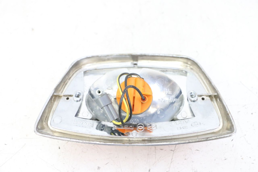 photo de LUZ TRASERA PIAGGIO VESPA LX 150 (2005 - 2013) - Zoom estado de uso
