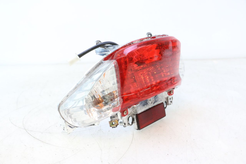 photo de LUZ TRASERA TNT MOTOR ROMA 12' 2T 50 (2007 - 2018) - Zoom sobre los componentes