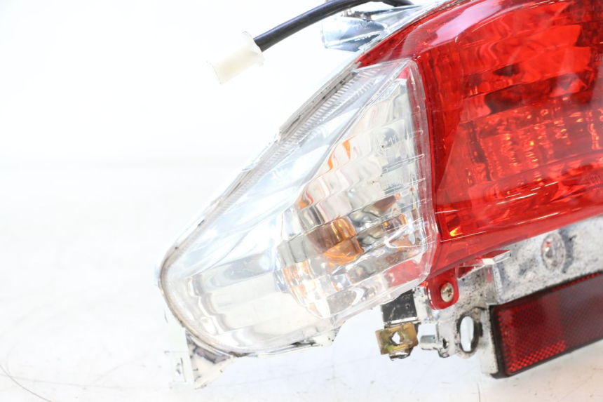 photo de LUZ TRASERA TNT MOTOR ROMA 12' 2T 50 (2007 - 2018) - Primer plano de alta resolución