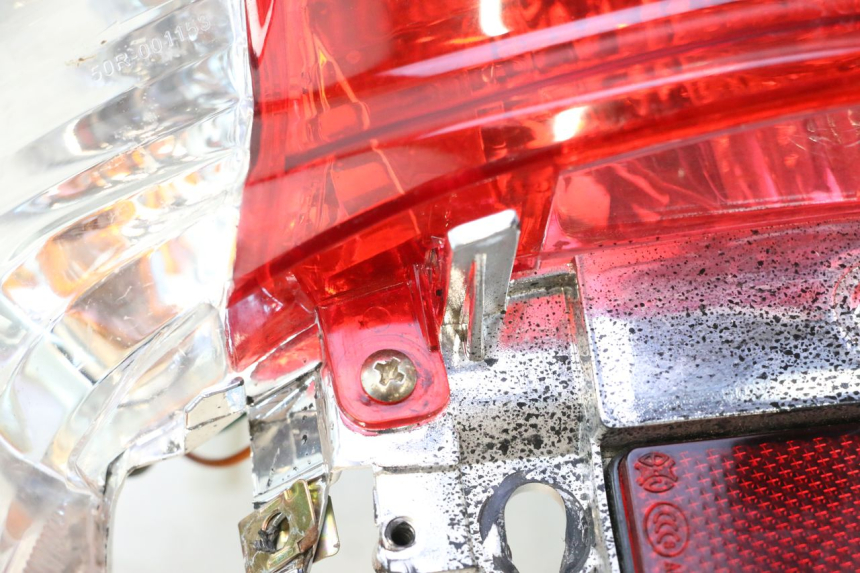 photo de LUZ TRASERA TNT MOTOR ROMA 12' 2T 50 (2007 - 2018) - Zoom estado de uso