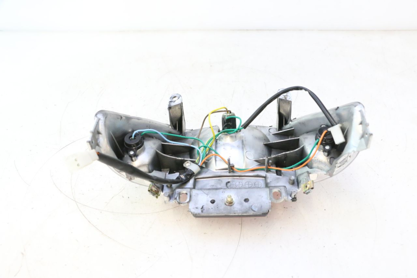 photo de LUZ TRASERA TNT MOTOR ROMA 12' 2T 50 (2007 - 2018) - Estado de la superficie y material