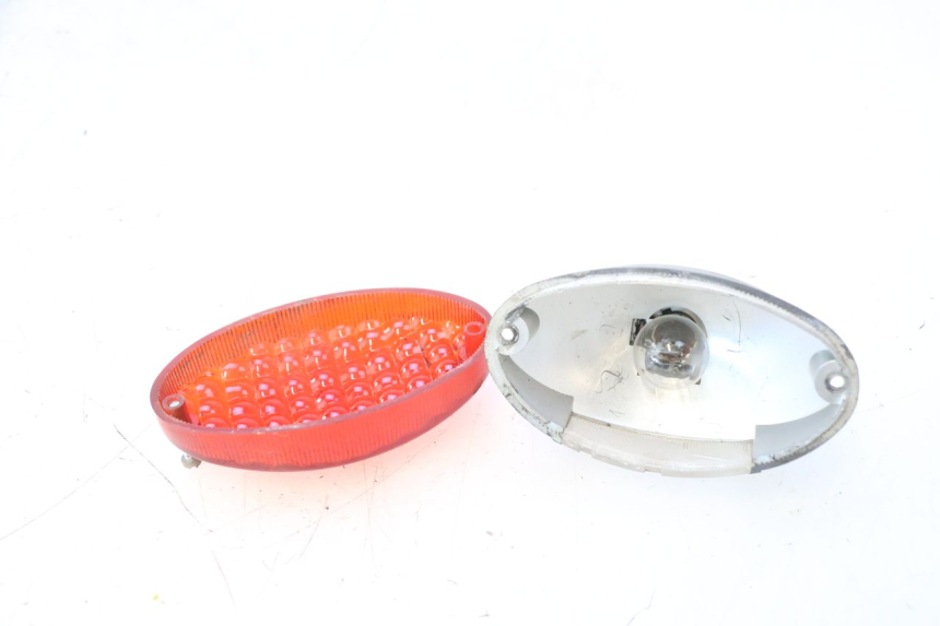photo de LUZ TRASERA MZ RT 125 (2000 - 2008) - Primer plano técnico
