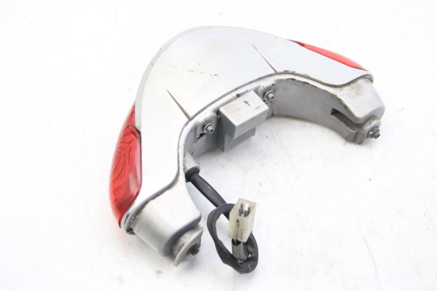 photo de LUZ TRASERA APRILIA SCARABEO 4T 50 (2009 - 2017) - Primer plano técnico