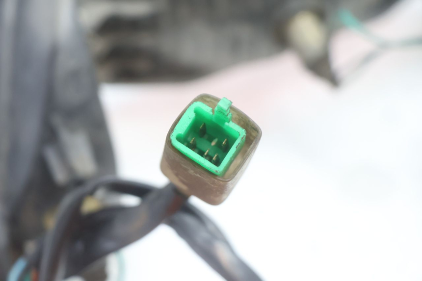 photo de LUZ TRASERA HONDA SCV LEAD 100 (2003 - 2007) - Detalles de los puntos de fijación