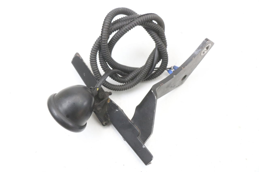 photo de LUZ TRASERA HARLEY DAVIDSON SPORTSTER XL CUSTOM 1200 (2003 - 2004) - Otra perspectiva