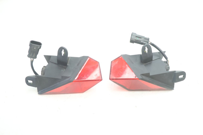 photo de LUZ TRASERA CAN-AM SPYDER RS 1000 (2008 - 2012) - Recambio usado revisado