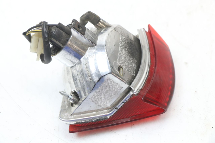 photo de LUZ TRASERA APRILIA SR 2T 50 (2018 - 2022) - Detalles de los puntos de fijación