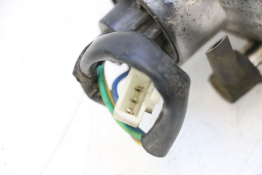 photo de LUZ TRASERA APRILIA SR MOTARD 50 (2012 - 2018) - Primer plano técnico