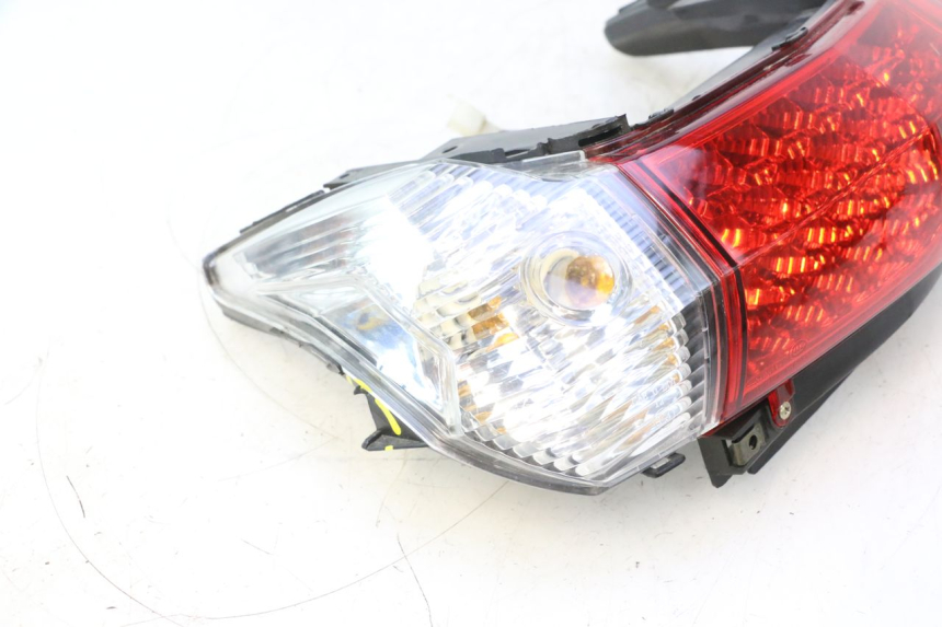 photo de LUZ TRASERA RAZZO STEED 125 (2012 - 2018) - Detalle de la pieza
