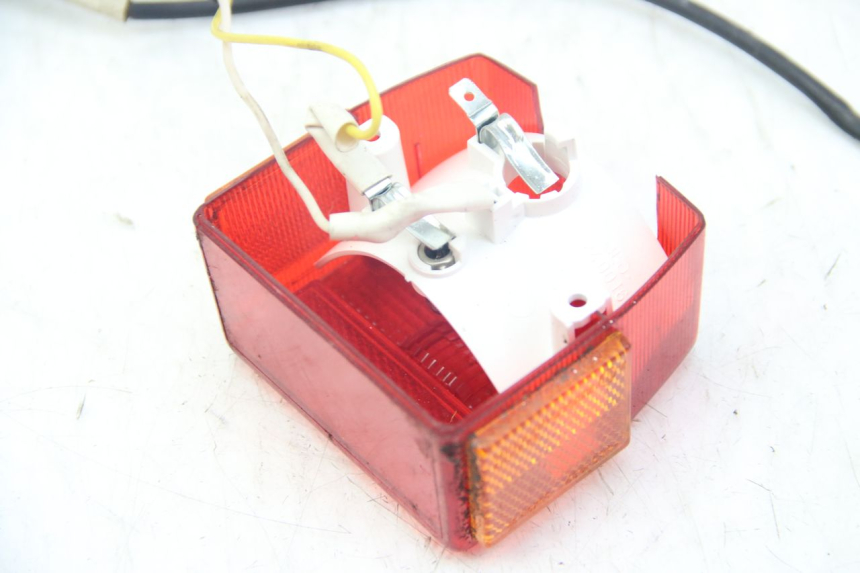 photo de LUZ TRASERA JAWA STELLA BABETTA 134 50 - Primer plano técnico