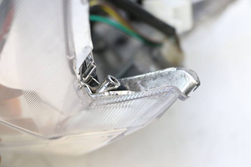 photo de LUZ TRASERA VASTRO STREET S 50 (2016 - 2021) - Primer plano técnico