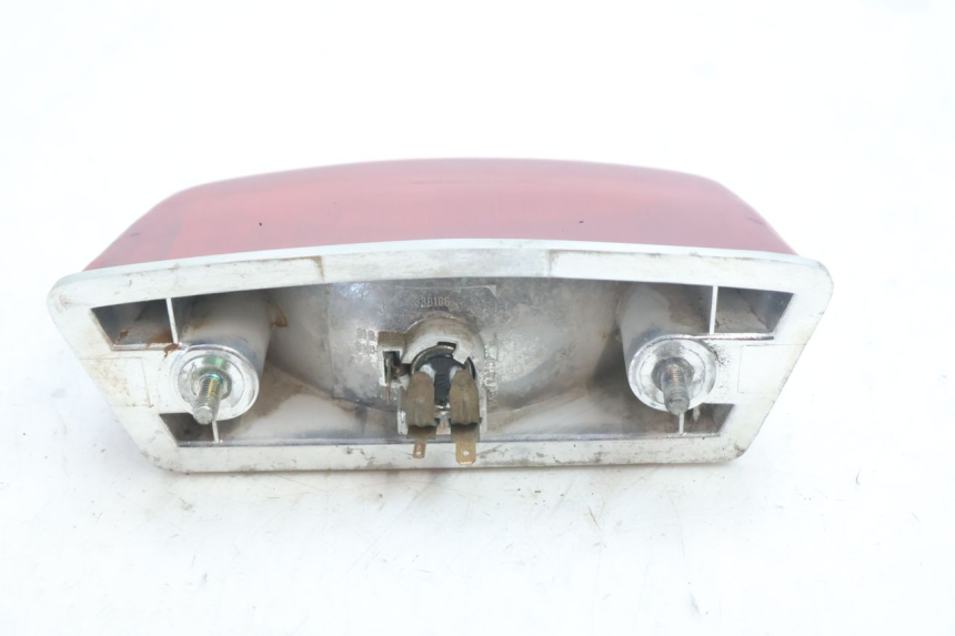 photo de FARO TRASERO MBK STUNT NAKED 50 (2004 - 2018) - Primer plano técnico