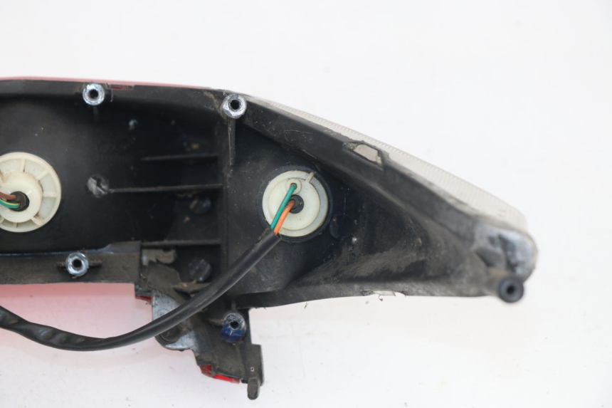 photo de LUZ TRASERA PEUGEOT SUM UP 125 (2008 - 2013) - Vista general del producto