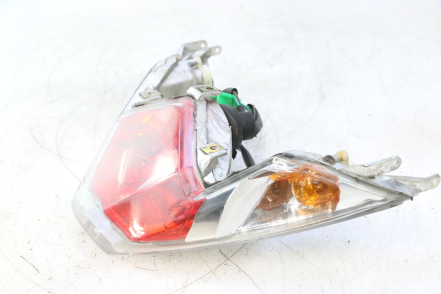 photo de LUZ TRASERA KYMCO SUPER 8 2T 50 (2007 - 2013) - Zoom estado de uso