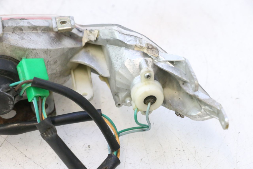 photo de LUZ TRASERA KYMCO SUPER 8 2T 50 (2007 - 2013) - Primer plano técnico