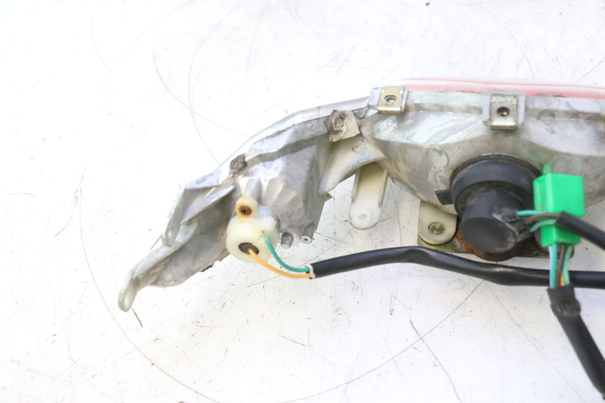 photo de LUZ TRASERA KYMCO SUPER 8 2T 50 (2007 - 2013) - Vista general del producto