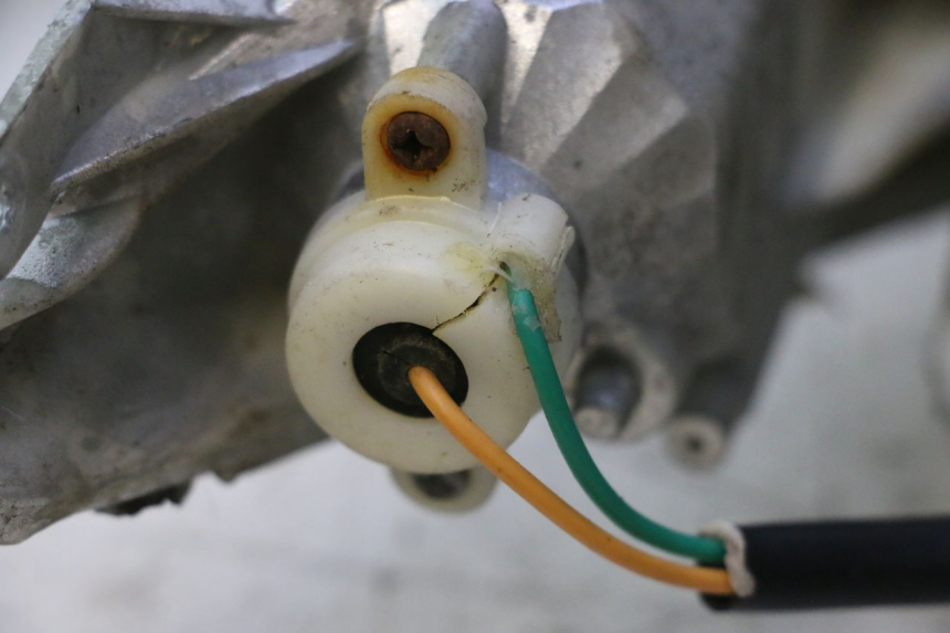 photo de LUZ TRASERA KYMCO SUPER 8 2T 50 (2007 - 2013) - Detalles de los puntos de fijación