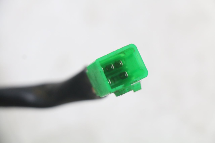 photo de LUZ TRASERA KYMCO SUPER 8 125 (2008 - 2015) - Estado de la superficie y material