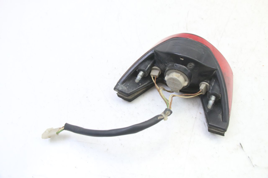 photo de LUZ TRASERA KTM SUPERENDURO R 950 (2005 - 2009) - Detalles de los puntos de fijación