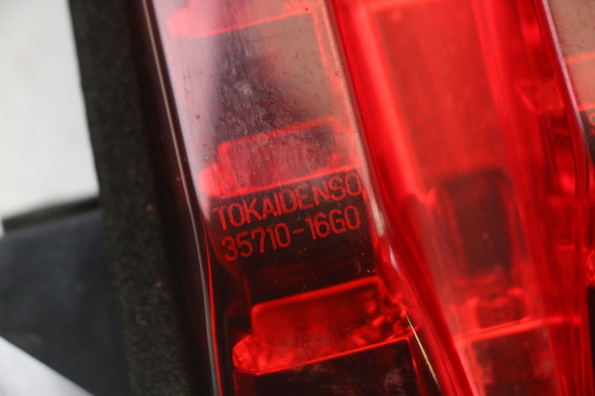 photo de LUZ TRASERA SUZUKI SV S 650 (2003 - 2009) - Detalles de los puntos de fijación