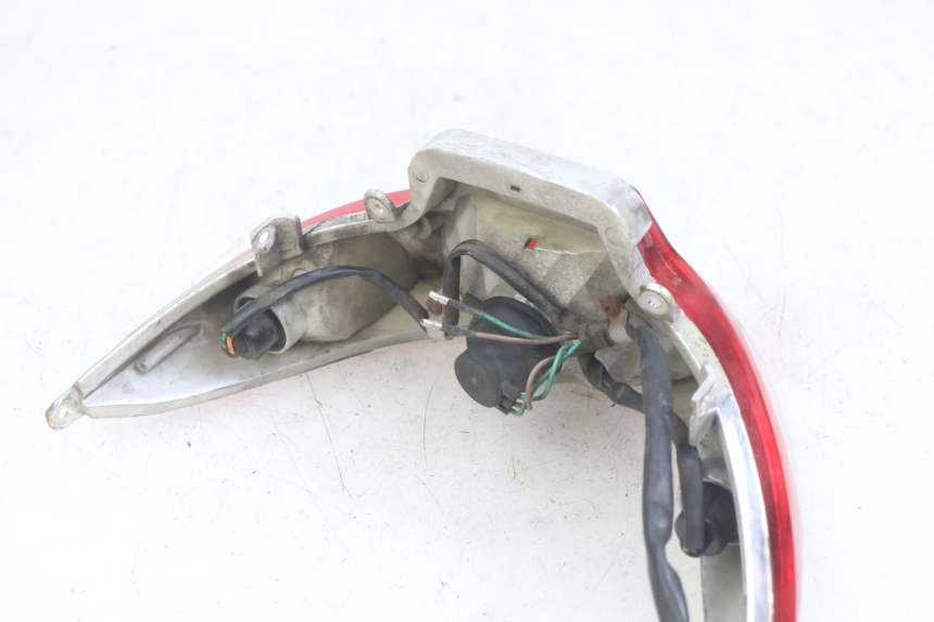 photo de LUZ TRASERA SYM SYMPHONY 125 (2009 - 2015) - Primer plano técnico