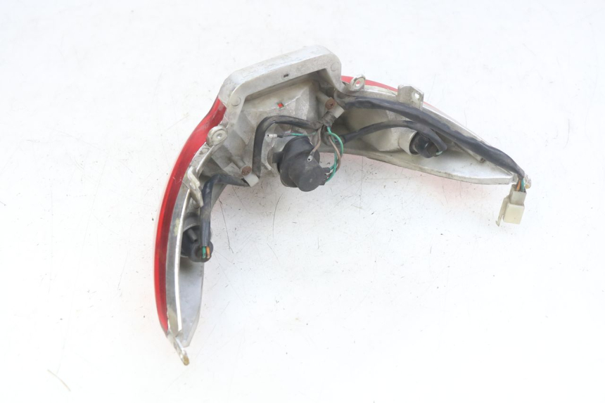 photo de LUZ TRASERA SYM SYMPHONY 125 (2009 - 2015) - Estado de la superficie y material