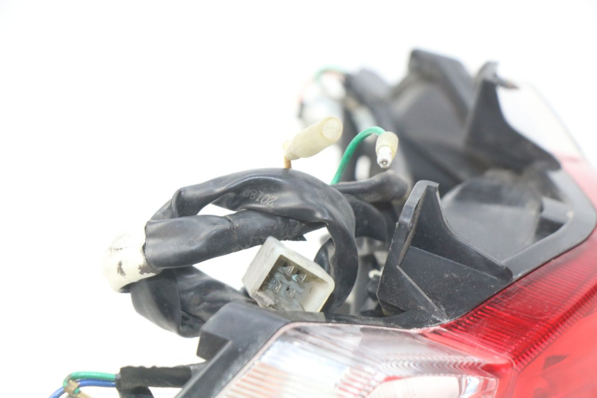 photo de LUZ TRASERA PEUGEOT TWEET 4T 50 (2018 - 2022) - Detalle de la pieza