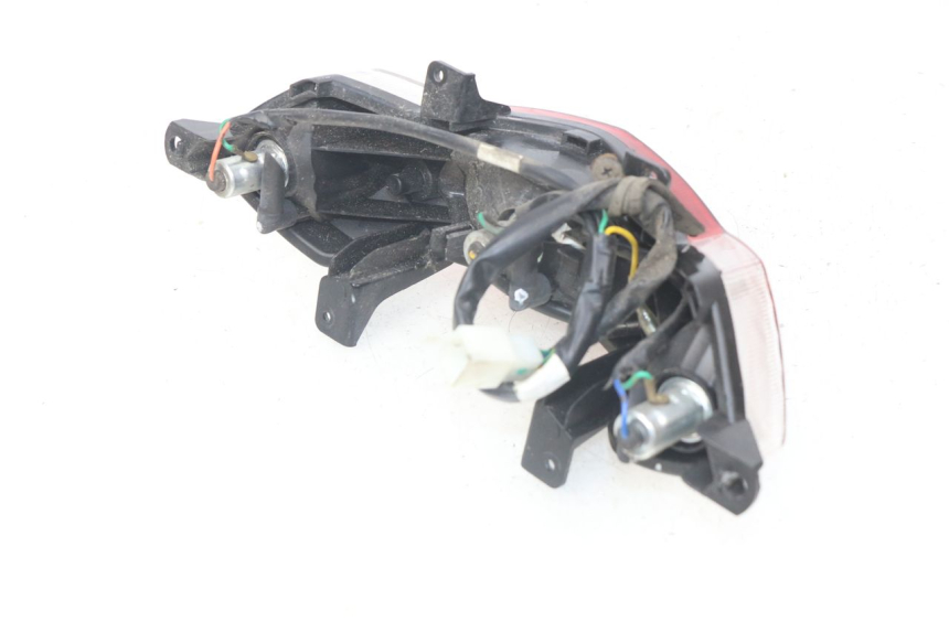 photo de LUZ TRASERA PEUGEOT TWEET ACTIVE 4T 50 (2018 - 2022) - Detalle de la pieza