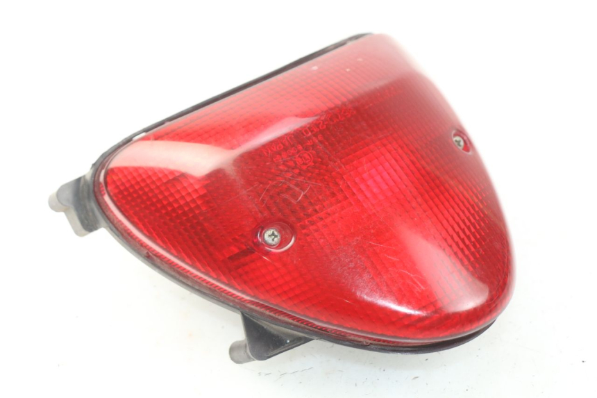 photo de LUZ TRASERA SUZUKI UC EPICURO 125 (1999 - 2003) - Detalles de los puntos de fijación